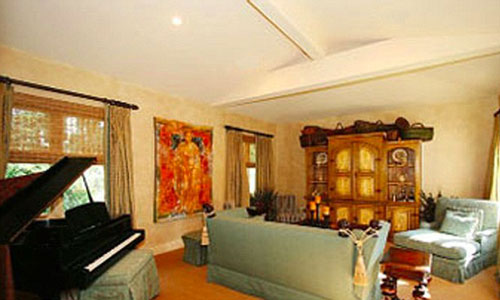 Nhà Britney Spears "đại hạ giá" chỉ còn 84 tỷ - 9