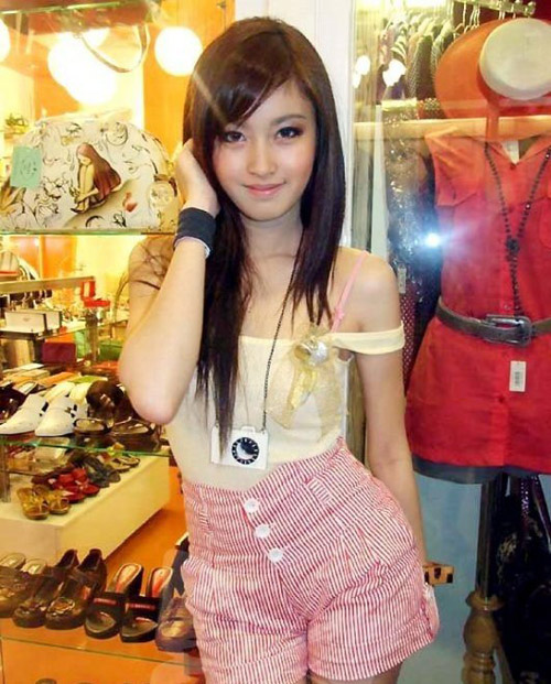 Người đẹp chuyển giới: "Cong' đến phát thèm - 13