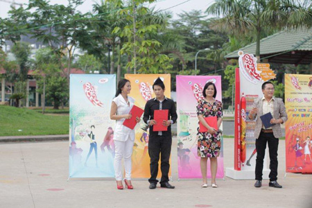 Kiều nữ Ngọc Lan trổ tài “thẩm định” món ăn - 2