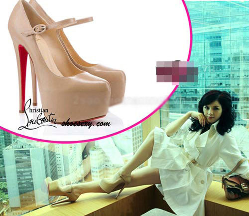 Choáng trước giày Louboutin ngàn đô của Sao Việt - 19