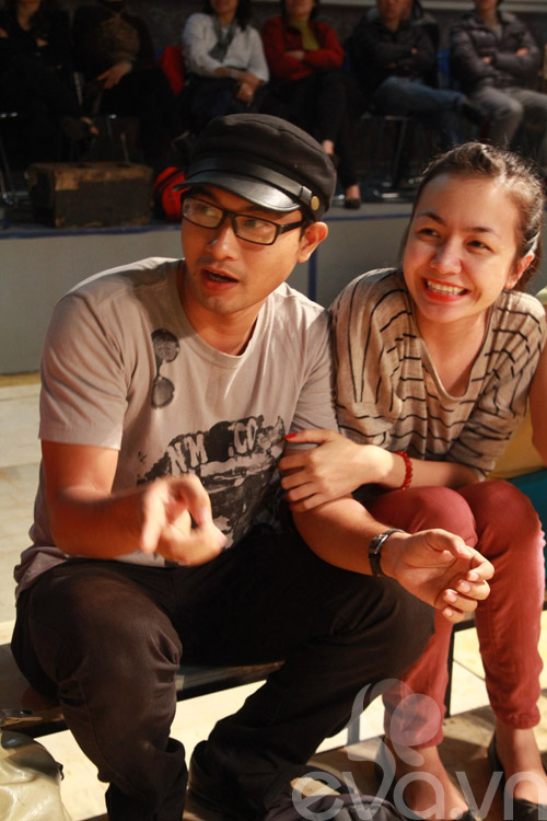 Bạn gái “tháp tùng” Huỳnh Đông thi BNHV - 5