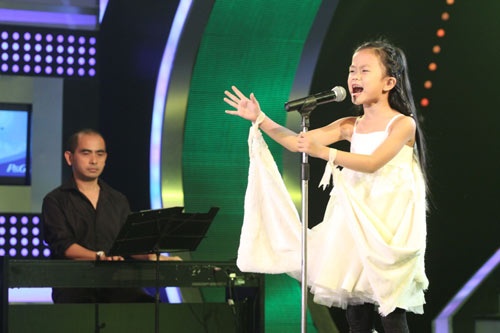 Thanh Trúc "cứu" đêm bán kết 3 VN's Got Talent - 2