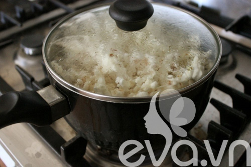 Mẹo nổ bắp rang bơ không cần lò vi sóng - 4