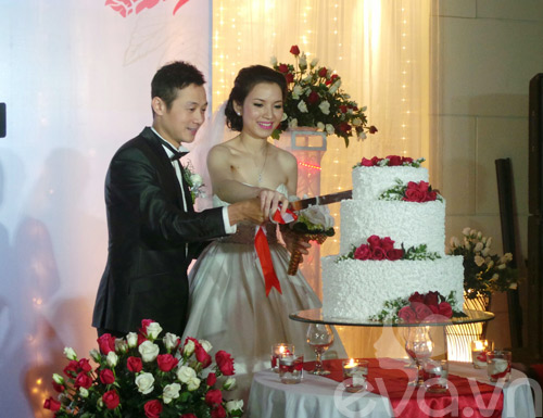 mc anh tuan bat ngo ket hon lan 2 - 8