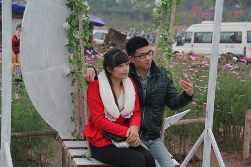 vuon hoa bach nhat hut khach ngay xuan - 9