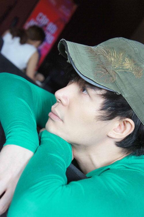 nathan lee om my le "lay hen" - 1
