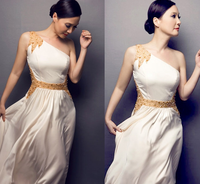 Ngẩn ngơ ngắm Lê Khanh cổ cao ba ngấn