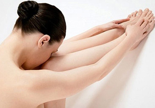 Chảy máu 25 tiếng vì rách màng trinh - 2