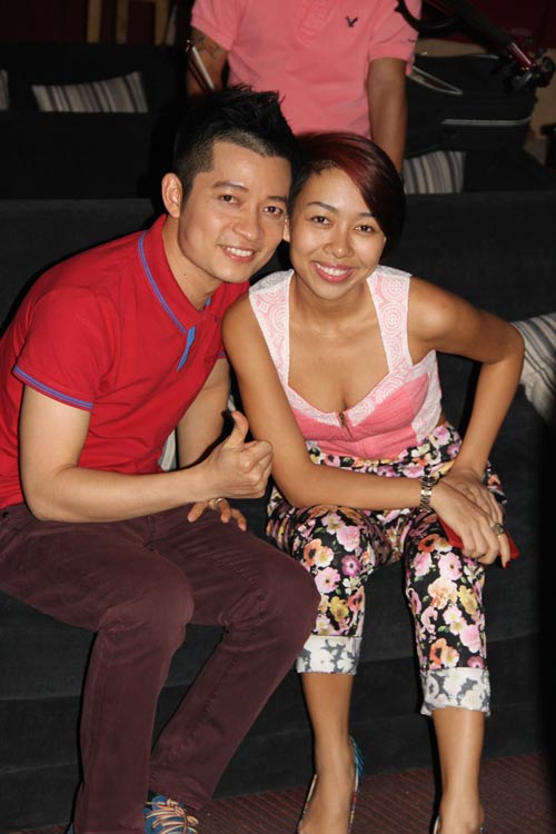 thanh thuy cham con ngay tren san tap - 8