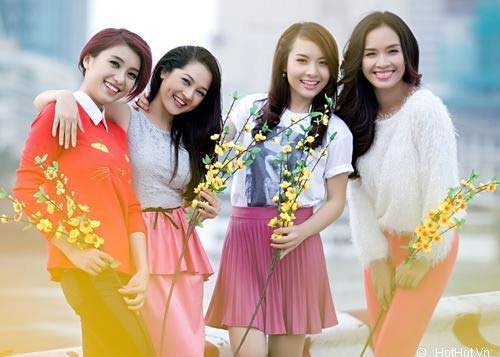 phi thanh van an mac "mat me" len chua - 9