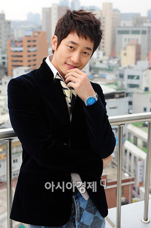 park si hoo kien nguoc nu dien vien tre - 3