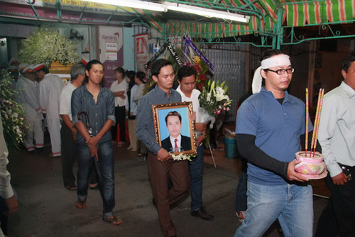 lang le dam tang dao dien phim "thach sanh" - 2