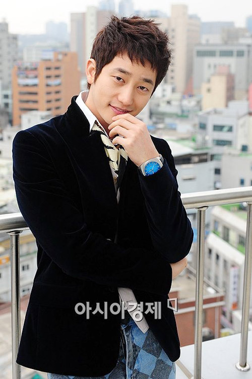 nan nhan to park si hoo co qua khu "den" - 2