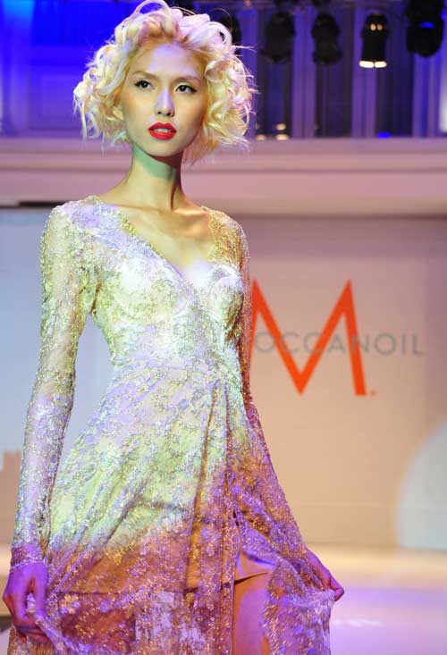 an tuong show trinh dien thoi trang toc thu dong 2013 - 1