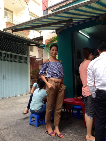a hau minh thu tai xuat dem hoi chan dai 7 - 13