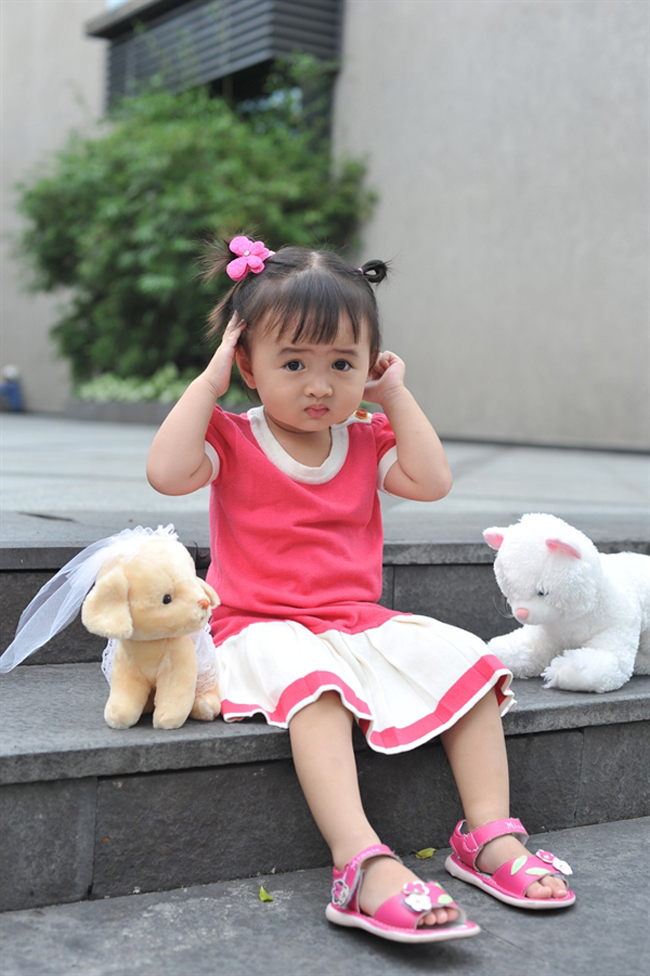 Hôm nay bé thích hẹn hò bạn trai