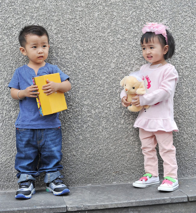 Hôm nay bé thích hẹn hò bạn trai