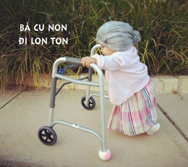 ' Chết ' cười khi nhìn bé ' tương tư '