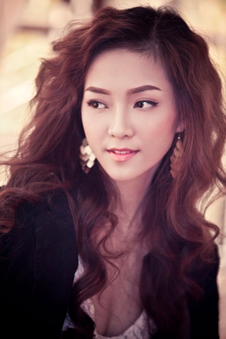 Đinh Hương yêu em trai MC Kỳ Duyên? - 4
