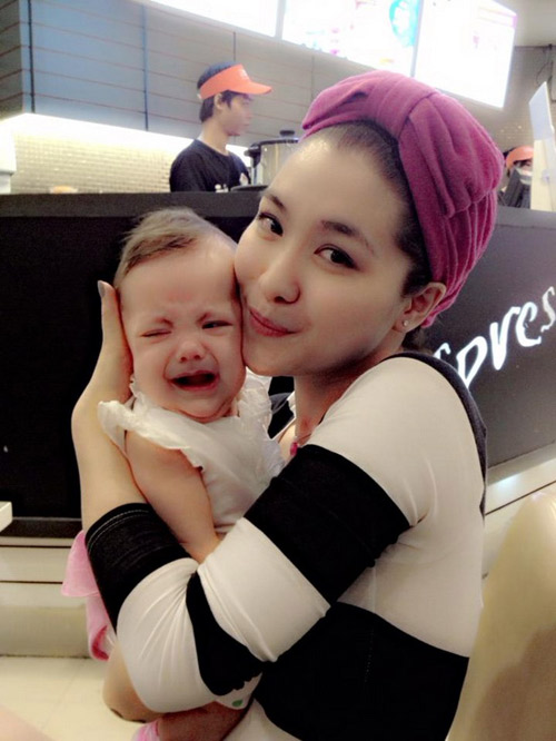 ngam trom ve dep lai cua con gai bich huyen - 1