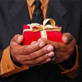 Tin tức - Cấm tặng quà tết: “Sếp không thích thì ai dám biếu”