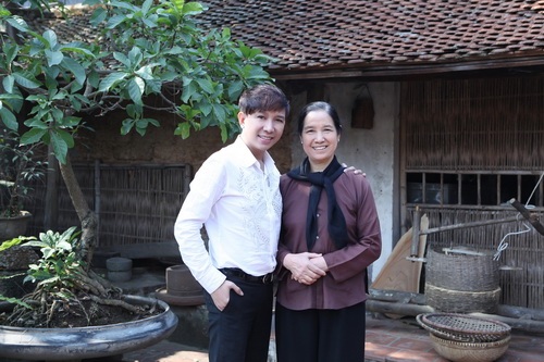 long nhat nho be trong vong tay cong dung - 12