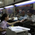Mua sắm - Giá cả - Vé tàu Tết: Căng thẳng chiều trước Tết