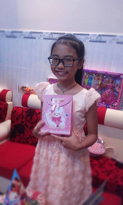 "chi bay" phuong my chi don sinh nhat am ap - 1