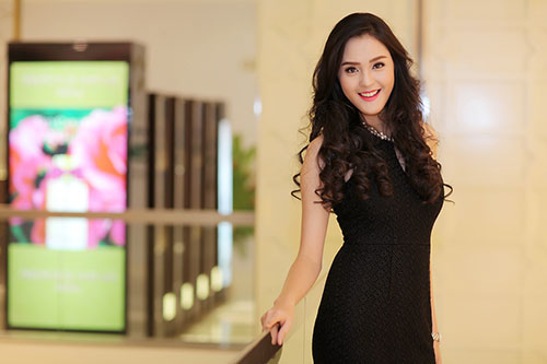 a hau hoang anh bat ngo thon gon - 2