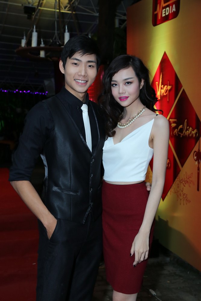 sieu mau huu long khoe nguoi yeu "chan dai" - 3