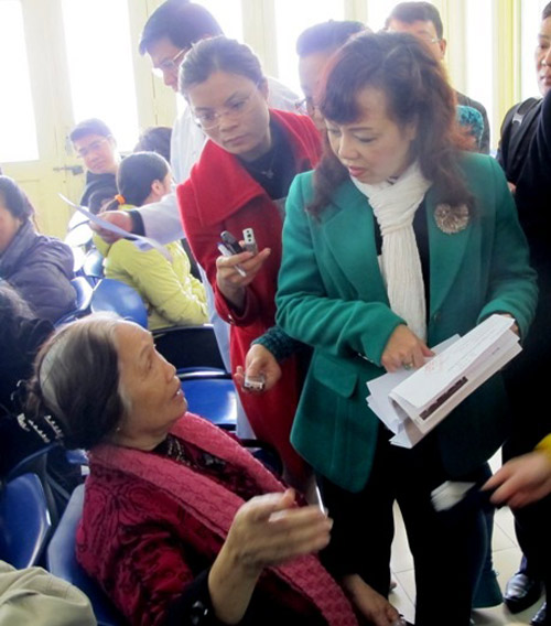 bo truong y te nghe benh nhan 'to' bac si - 1