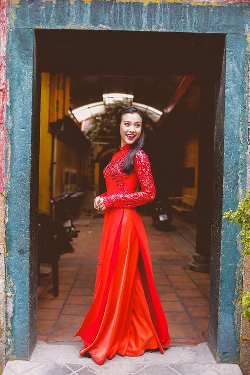 a hau hoang oanh dep rang nguoi tuoi xuan - 12