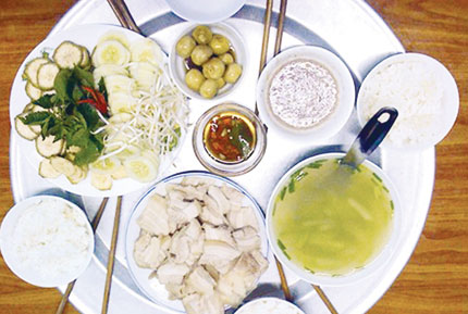 net van hoa thuan viet trong bua com gia dinh - 2