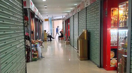 cho, trung tam thuong mai vang hoe sau tet - 1