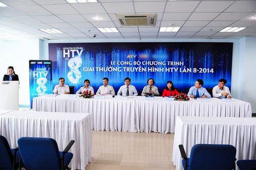 van mai huong lai duoc de cu htv award 2014 - 1