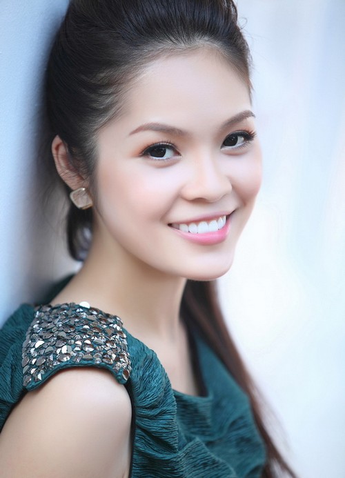 van mai huong lai duoc de cu htv award 2014 - 6