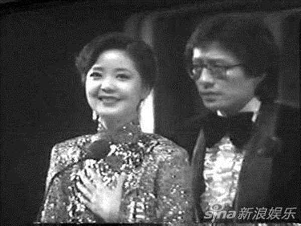 ca si dai goc viet qua doi o tuoi 64 - 3