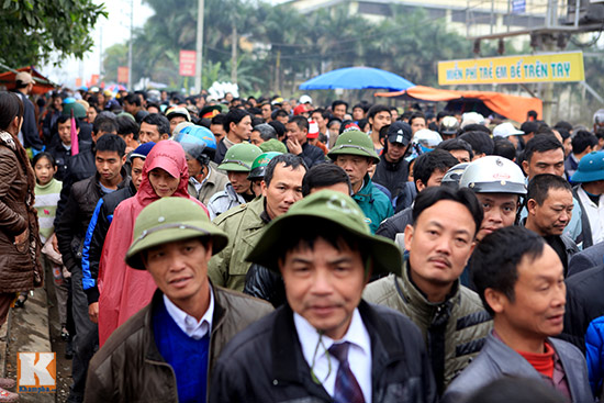 doi mua xem le hoi choi trau dau tien tai ha noi - 1