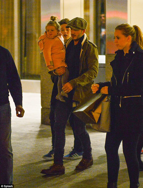 nhoc harper "hen ho" voi bo beckham - 1