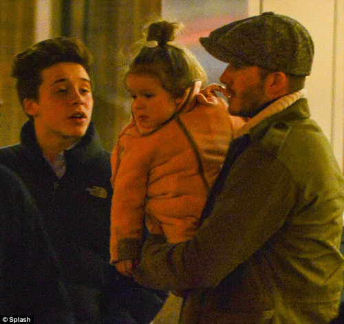 nhoc harper "hen ho" voi bo beckham - 2