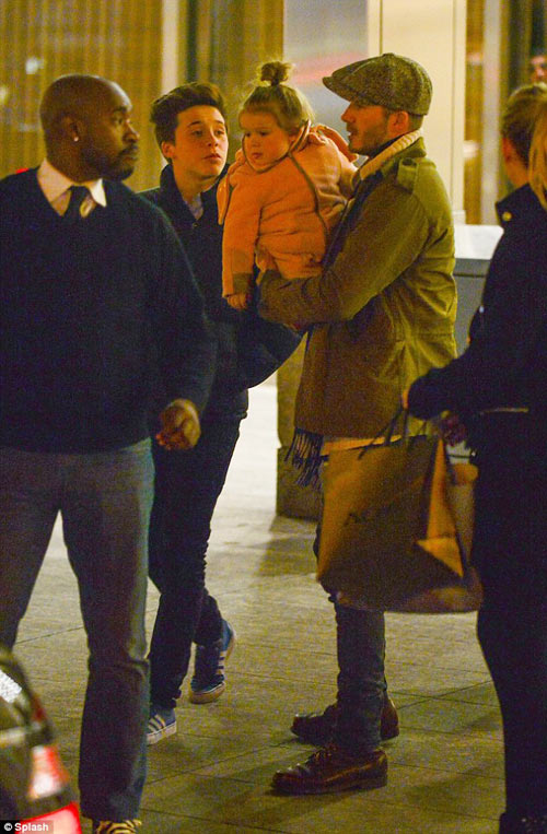 nhoc harper "hen ho" voi bo beckham - 3