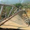 Tin tức - Ám ảnh của người thoát chết trong vụ sập cầu