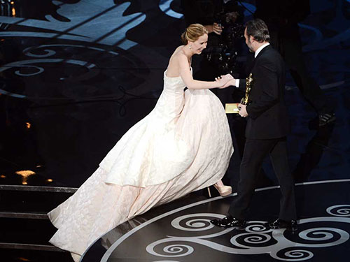 jennifer lawrence lai "vo ech" tai oscar 2014 - 7