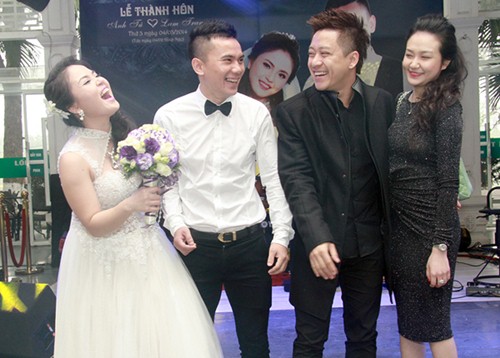 nghi van vo sap cuoi cua tuan hung co bau? - 6