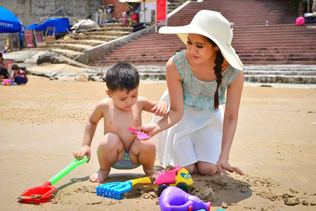 & quot;F1 & quot; nhà Thanh Thúy đẹp trai ngất ngây
