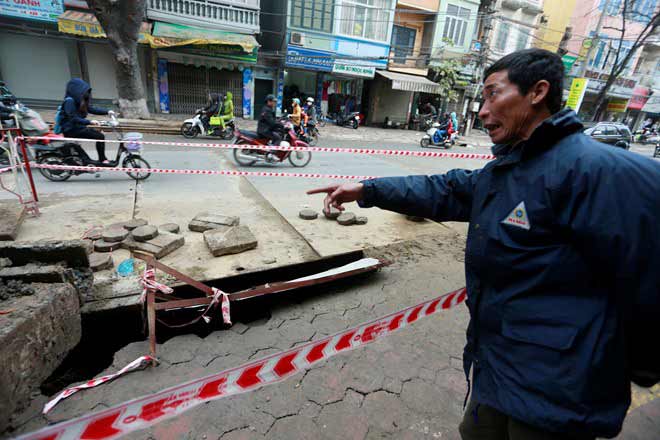 'ho tu than' xuat hien o giua ha noi - 6