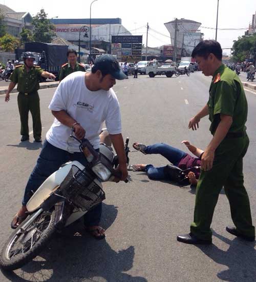 ke cuop giat tui xach mau thanh thuy bi bat the nao? - 4