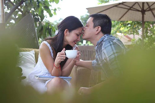 kim hien viet thu xuc dong cho chong sap cuoi - 3