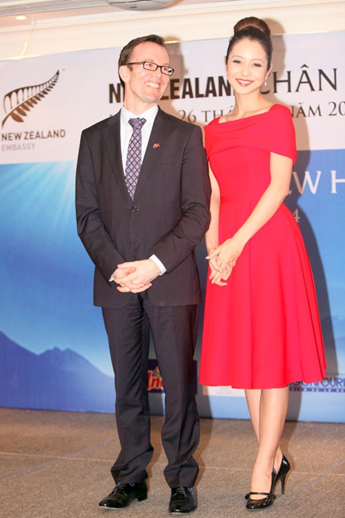 jennifer pham chinh thuc thanh dai dien du lich - 8