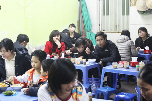 chao trai quay gion nong hoi pho nghia tan - 8